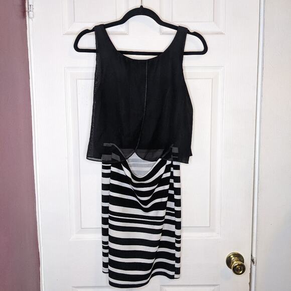 Rue 21 Front Sheer Mesh Overlay Black & White Striped Open Back Dress S - Picture 12 of 12